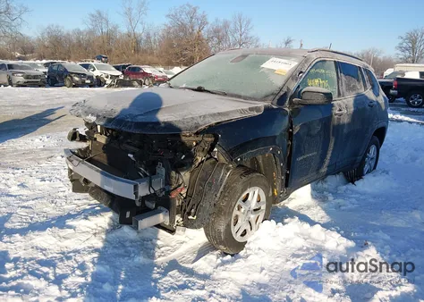 2020 Jeep Compass Sport 4X4 from USA, damaged, VIN 3C4NJDAB4LT137914